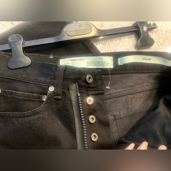 🔥NEW🔥STUNNING!!! OFF-WHITE Denim Label “WOMAN” Black Denim with Embroidered - Picture 10 of 14